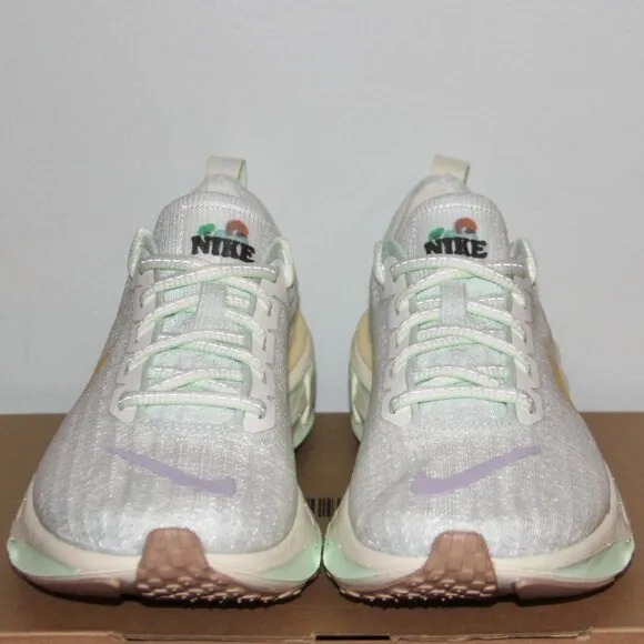 Nike ZoomX Invincible Run 3 Flyknit Running Shoes Womens 7 7.5 Barely Green