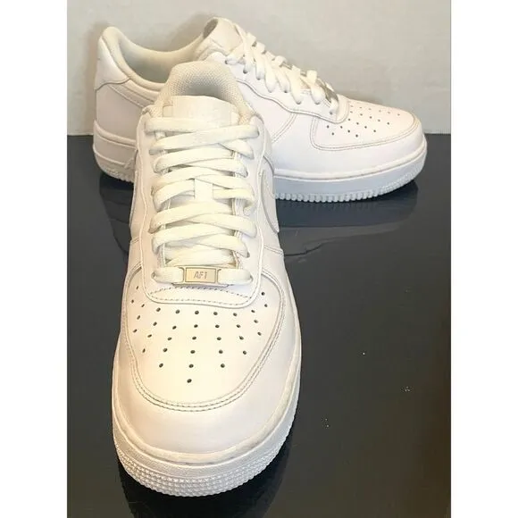 Nike Air Force 1 Low Womens Size 11 White Athletic Shoes Sneakers 315115-112