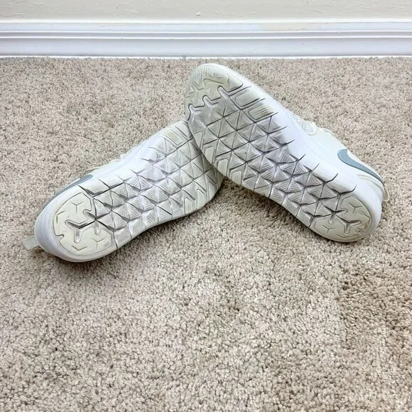 Nike Free TR 7 Running Shoes - White/Metallic Silver
