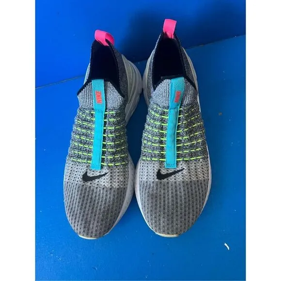 Nike Men's React Phantom Run Flyknit 2 Gray Running Shoes Size 10