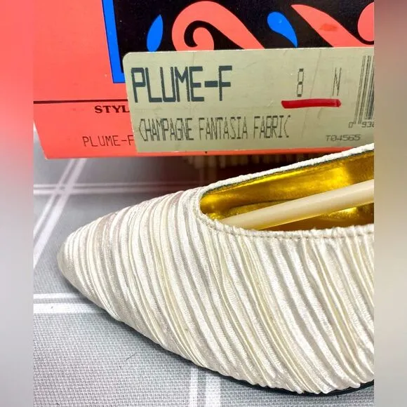 Nina Vtg 80s Champagne Ruched Satin Fabric Womens Size 8 N Slip on Heel Dress Up