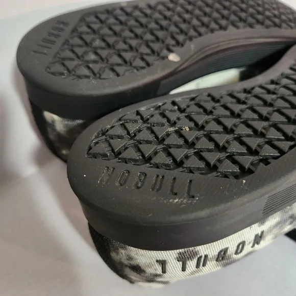 NOBULL Low Top Trainer - Shadow Tie-Dye -Size 8 - Great Condition Sneaker