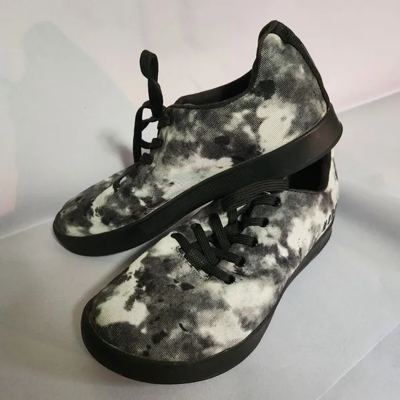 NOBULL Low Top Trainer - Shadow Tie-Dye -Size 8 - Great Condition Sneaker