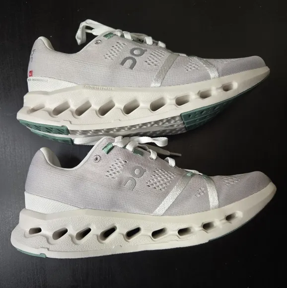 NWB On Cloudsurfer Size 8 Womens Running Shoe Pearl/Ivory