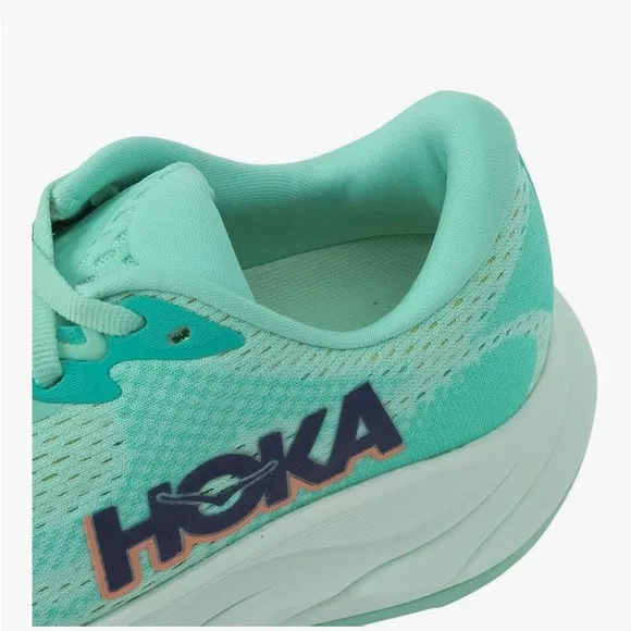 NWOB HOKA Women's Rincon 4 Sneaker Size 7!