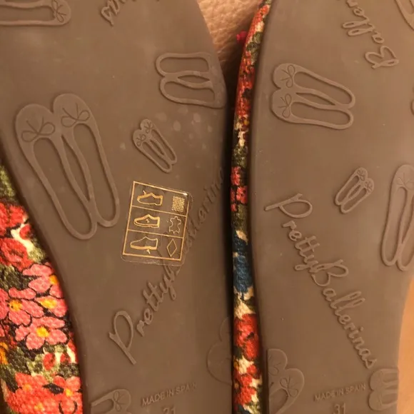 NWOT Brand New! Girls Pretty Ballerinas Mary Jane Sz 31