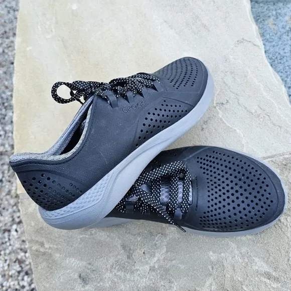 Nwot crocs CROCS - MENS LITERIDE PACER m9