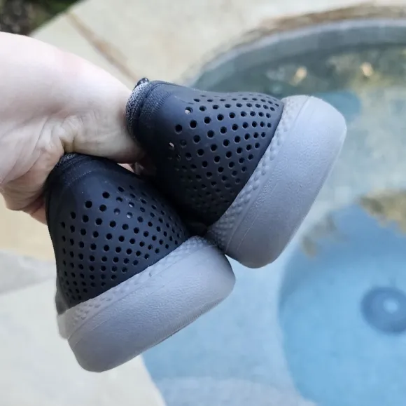 Nwot crocs CROCS - MENS LITERIDE PACER m9