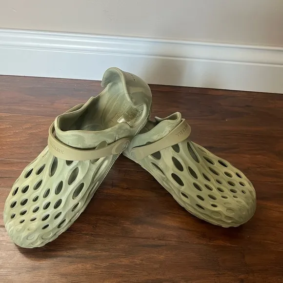NWOT Merrell Hydro Moc Slip-On Clogs/Athletic Shoes -Size 9