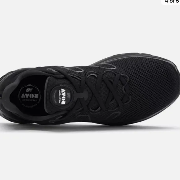NWOT New Balance Fresh Foam Black Man Shoes Size 7
