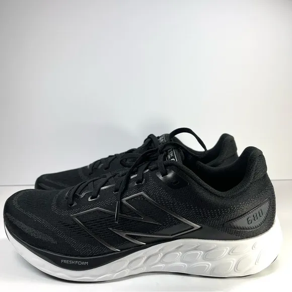 NWOT NEW BALANCE Men’s Fresh Foam 680v8 Running Shoes Size 11D Standard Width