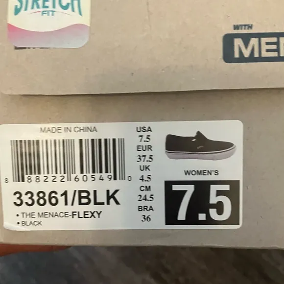 NWOT Skechers Bobs women’s slip on shoes