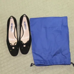 NWOT Stuart Weitzman Women's Size 9W Black Suede 2&quot; Pumps with Dust Bag