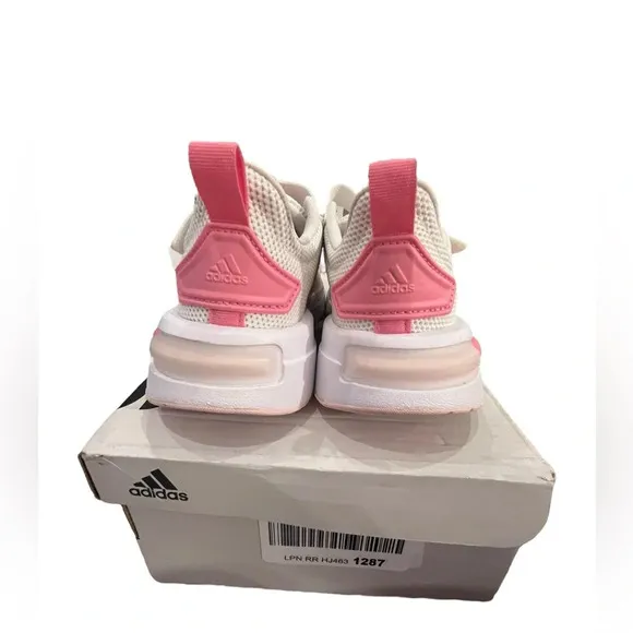 NWT Adidas Girls Racer TR23 Running Shoes in OffWhite/Bliss Pink size 13.5 youth