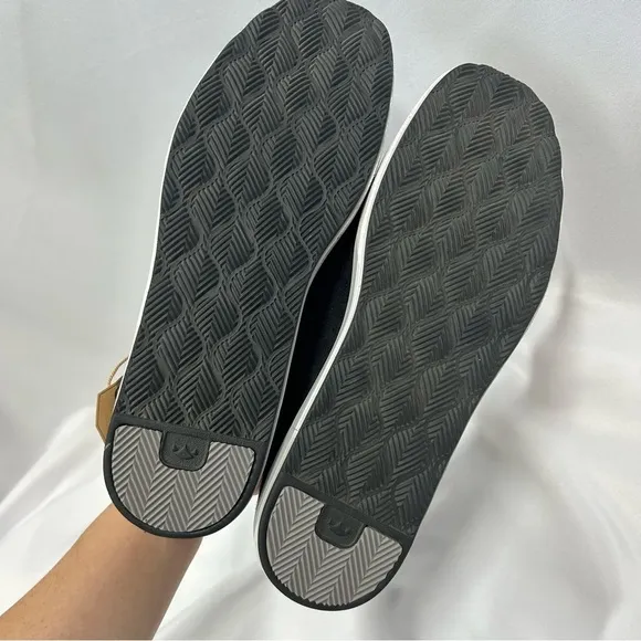 NWT Freewaters | Men’s The Sky Series SmartSuede Slip On Shoes Black Size 12