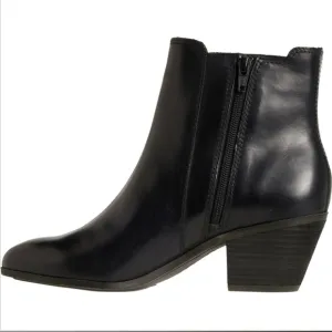 NWT Frye Sandra Western Chelsea Boot