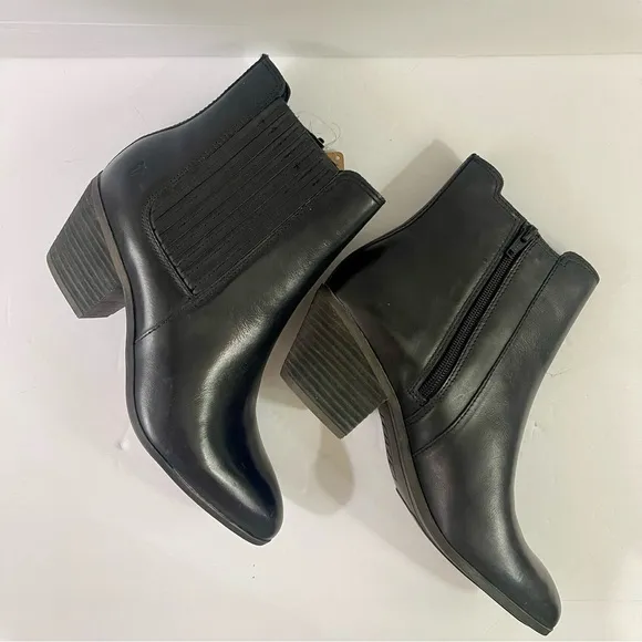 NWT Frye Sandra Western Chelsea Boot