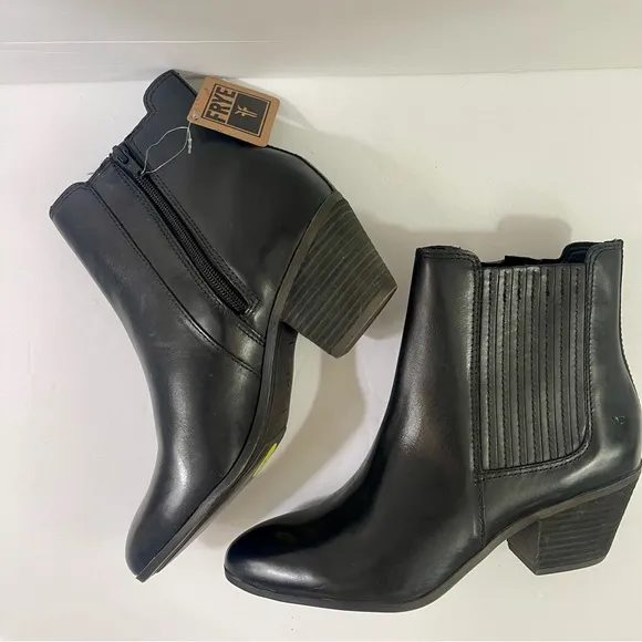 NWT Frye Sandra Western Chelsea Boot