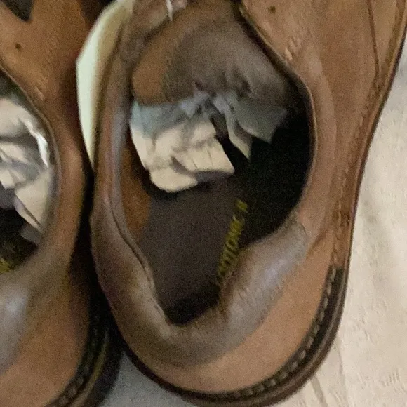 NWT men’s Walkabout shoes