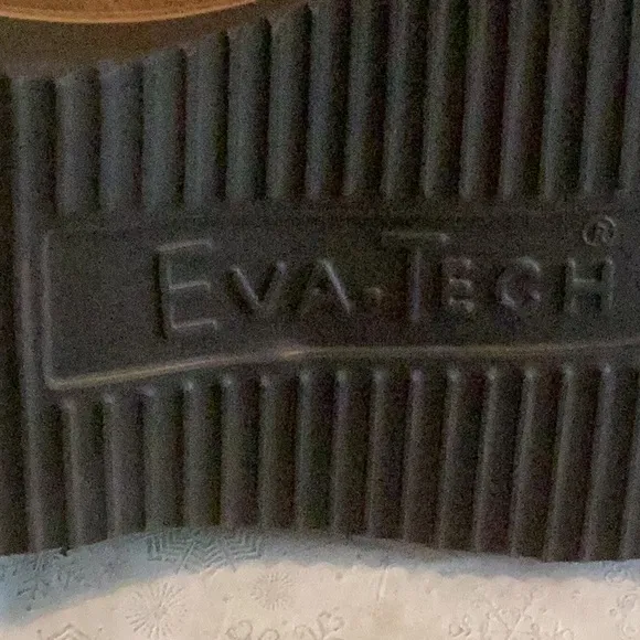 NWT men’s Walkabout shoes