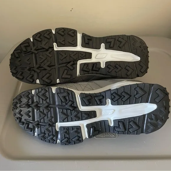 NWT Skechers Mens Skech Air Envoy Athletic Goodyear Shoes Outdoor