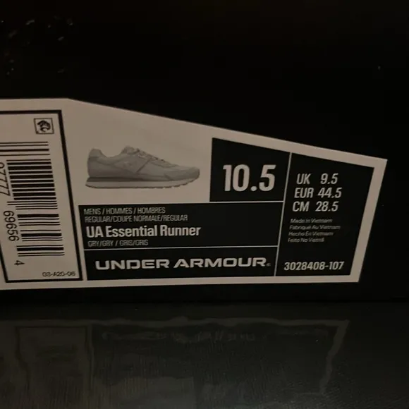 NWT UNDER ARMOUR - Men’s Essential Runner Shoes Gray Size 10.5