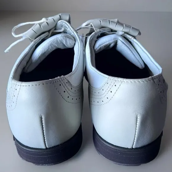NWT Vintage FootJoy Golf Shoes White/Tan Women's Wing-Tip Round Toe Sz 7W Oxford
