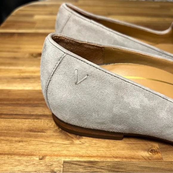 NWT Vionic Willa Slip On Flat Color Dark Taupe Suede Size 7