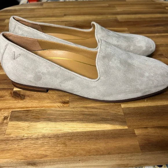 NWT Vionic Willa Slip On Flat Color Dark Taupe Suede Size 7