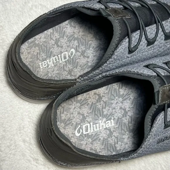 OluKai ALAPA LI  Men’s Gray and White Sneakers with Cushioned Midsole Sz 11
