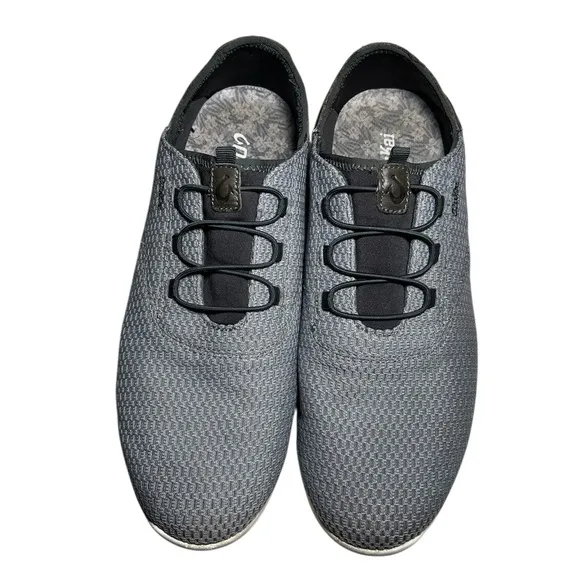 OluKai ALAPA LI  Men’s Gray and White Sneakers with Cushioned Midsole Sz 11