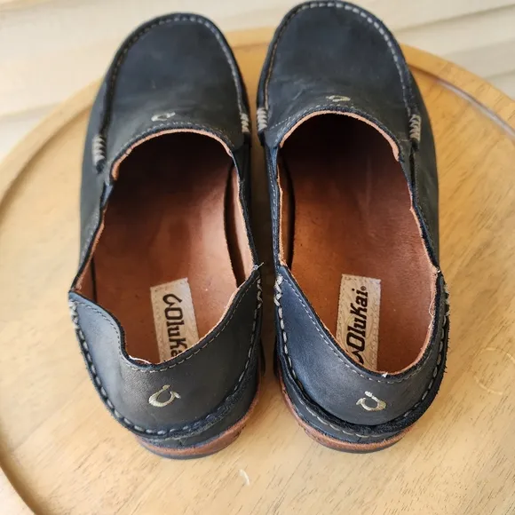 Olukai Moloa men's leather slip on shoes size 8