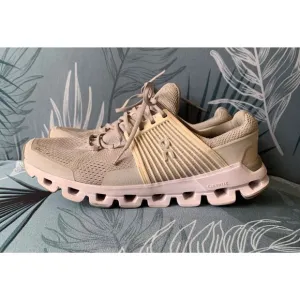 On Cloud Cloudswift gray white Running Sneakers Gym Shoes Run Court women’s 9.5