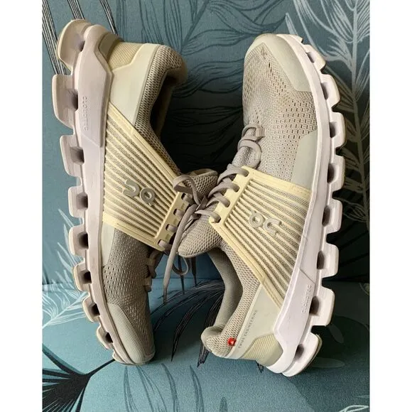 On Cloud Cloudswift gray white Running Sneakers Gym Shoes Run Court women’s 9.5