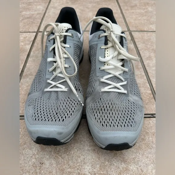 On Cloud  Men's Running Shoes