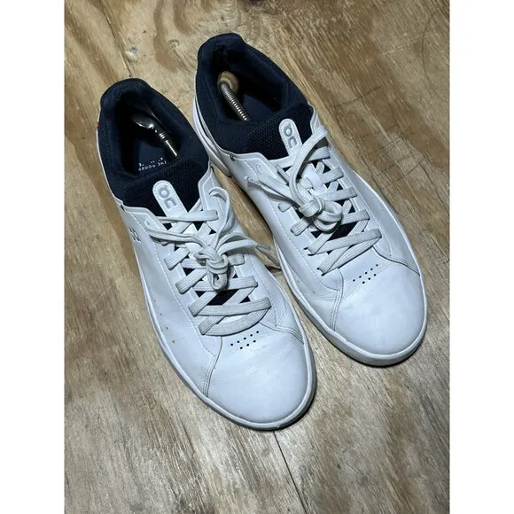 On Cloud THE ROGER Advantage Men 11 Running Shoes White Lace Low Cut