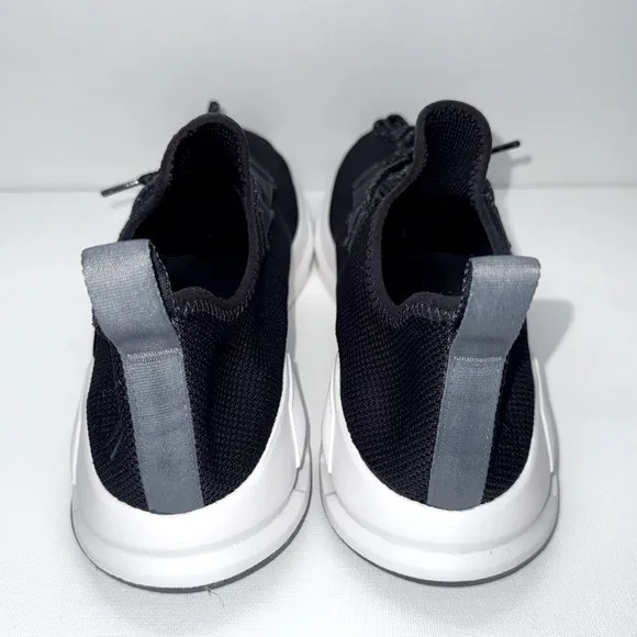 ON CLOUDEASY RUNNING SHOES/BLACK