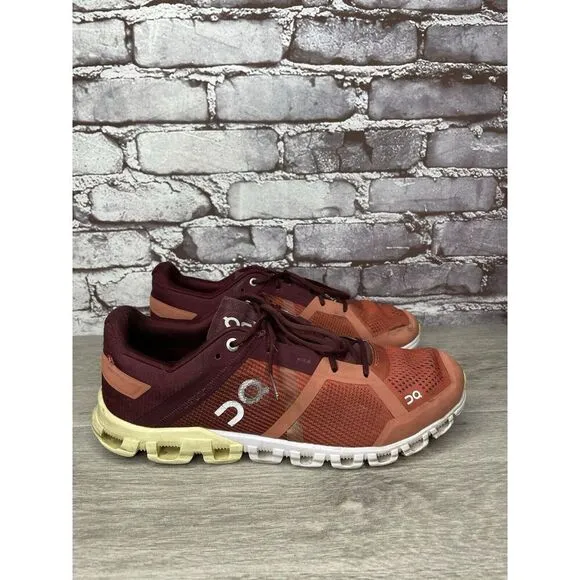 On Cloudflow Flare Dawn Burgundy Red Synthetic Lace Gym Shoes Men Sz 9.5M US/43