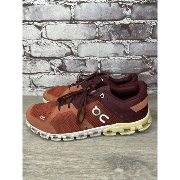 On Cloudflow Flare Dawn Burgundy Red Synthetic Lace Gym Shoes Men Sz 9.5M US/43