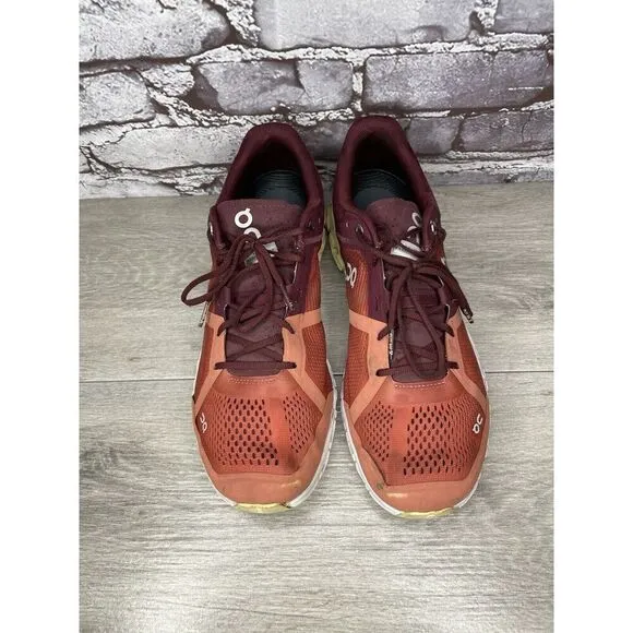 On Cloudflow Flare Dawn Burgundy Red Synthetic Lace Gym Shoes Men Sz 9.5M US/43