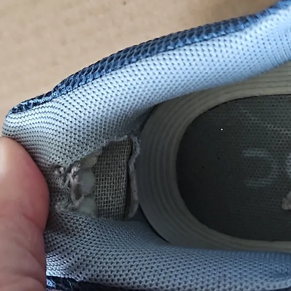 On Cloudswift ladies blue running shoes-8