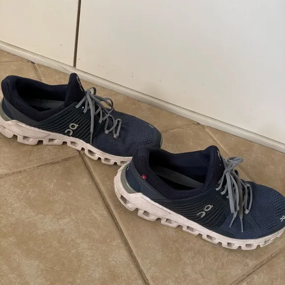 On Cloudswift Men’s Running Shoes