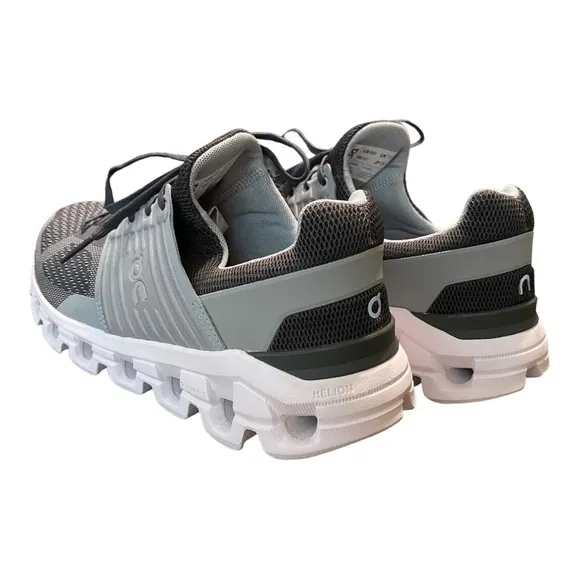 On Cloudswift size 8 mens NWOB‎