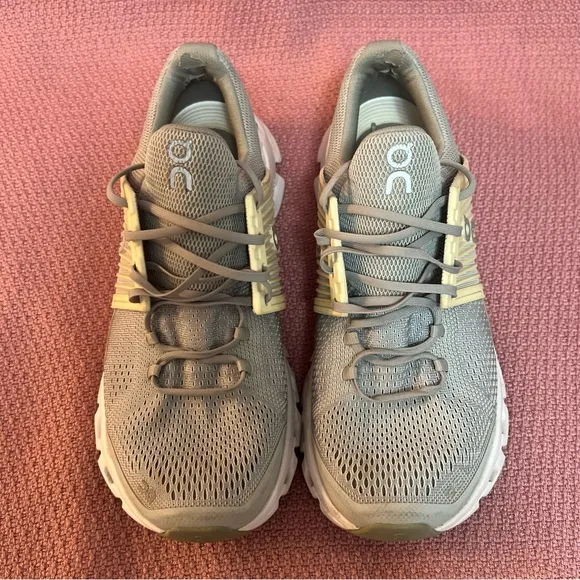 ON CLOUDSWIFT Women Athletic Running Walking Shoes Size 10 Glacier White