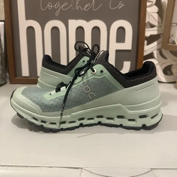 On Cloudswift Women’s Running Shoes - US 8 Moss eclipse color