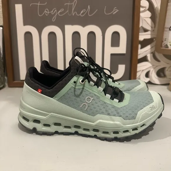 On Cloudswift Women’s Running Shoes - US 8 Moss eclipse color