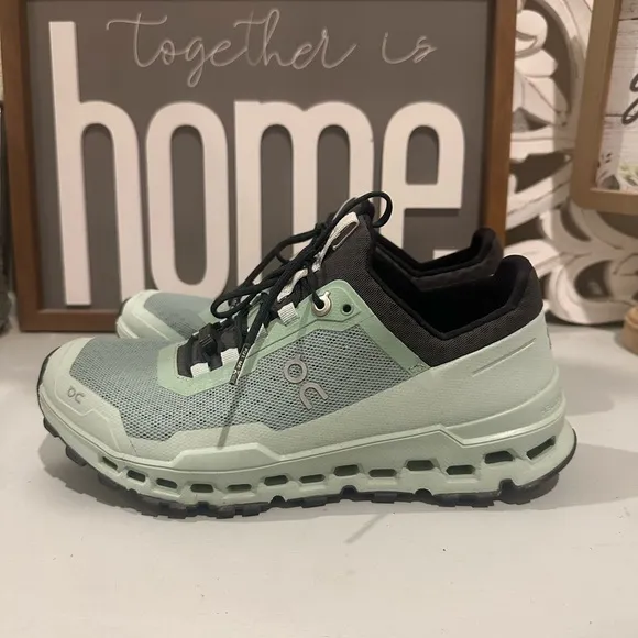 On Cloudswift Women’s Running Shoes - US 8 Moss eclipse color