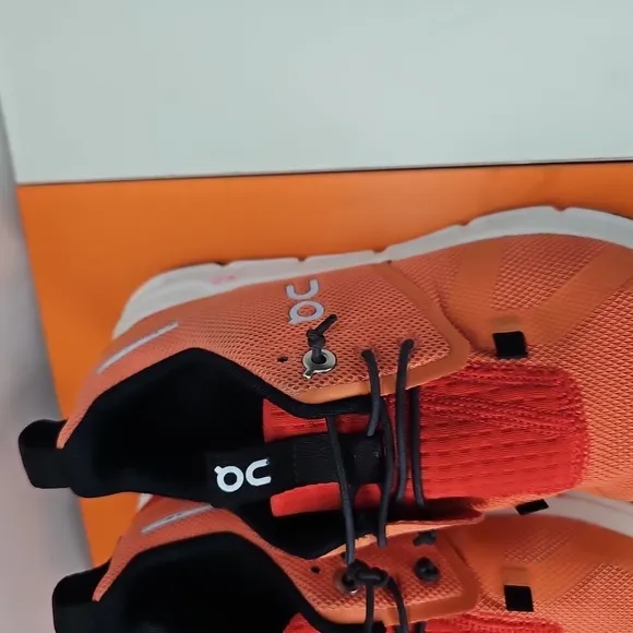 On Clud Running Kids' Orange Athletic Shoes Size 3.5 Y