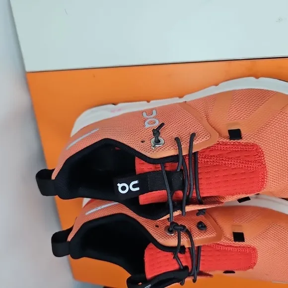 On Clud Running Kids' Orange Athletic Shoes Size 3.5 Y