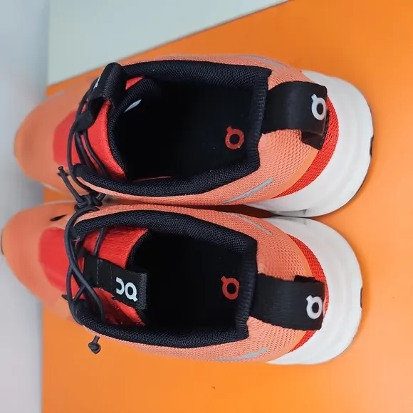 On Clud Running Kids' Orange Athletic Shoes Size 3.5 Y